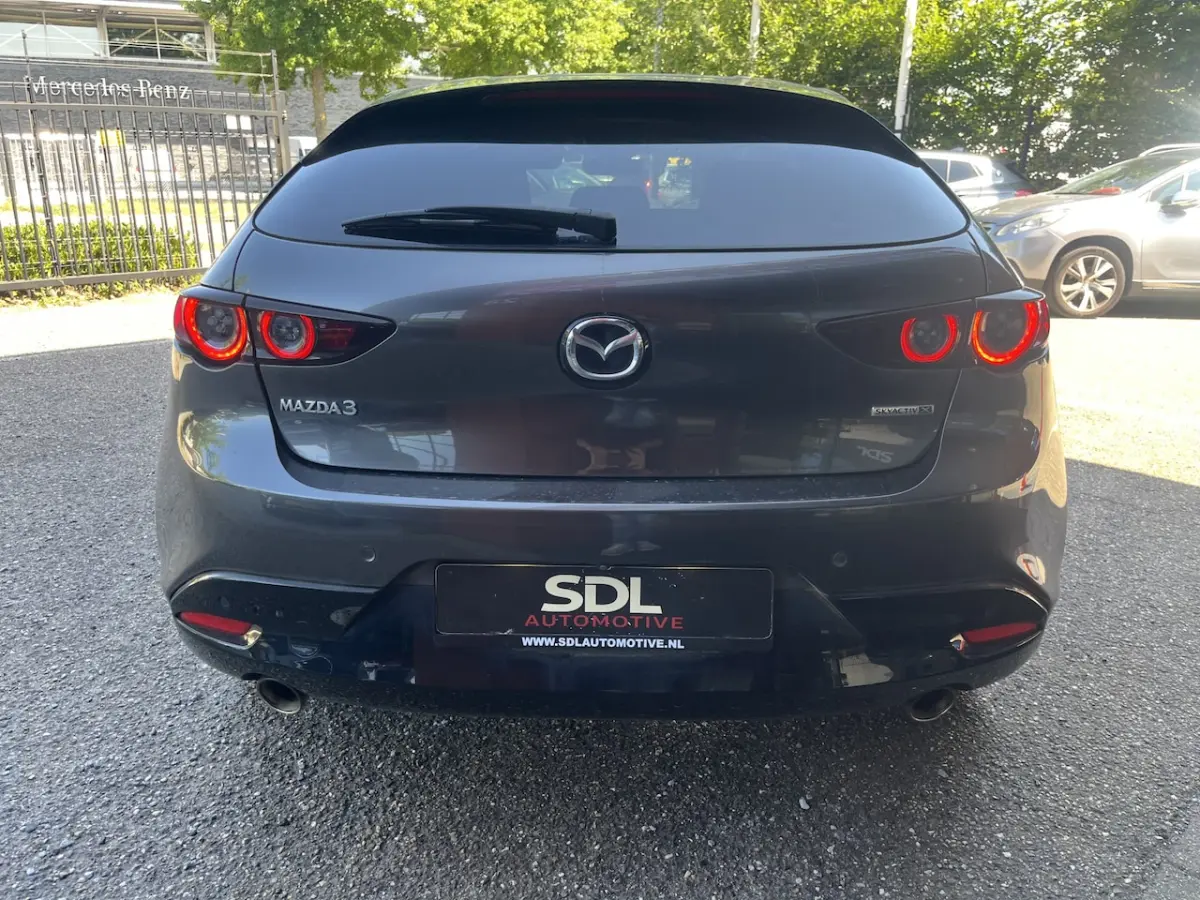 3 2.0 e-SkyActiv-X M Hybrid 180 Luxury // HEAD-UP DISPLAY // DODEHOEK // BOSE // ELEK.STOE