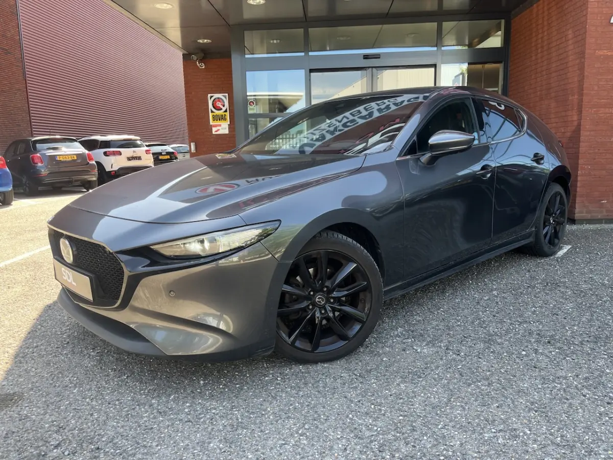 3 2.0 e-SkyActiv-X M Hybrid 180 Luxury // HEAD-UP DISPLAY // DODEHOEK // BOSE // ELEK.STOE