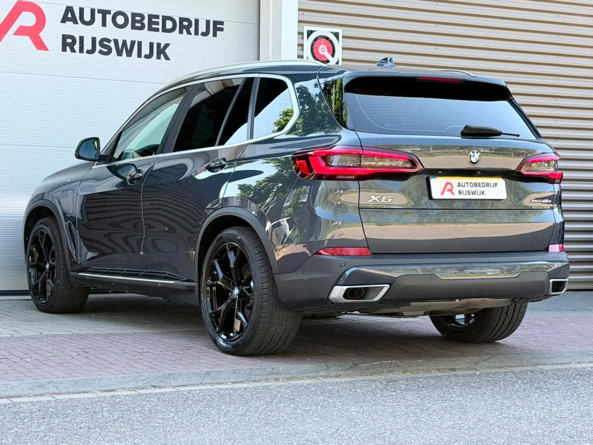 XDrive45e High Executive SoftClose/Pano/360