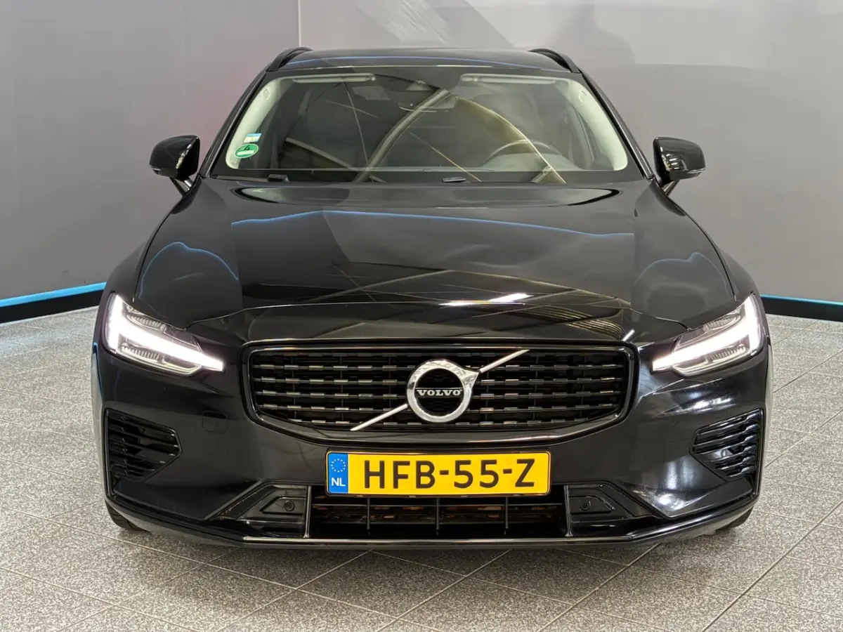 2.0 T8 Recharge AWD R-Design