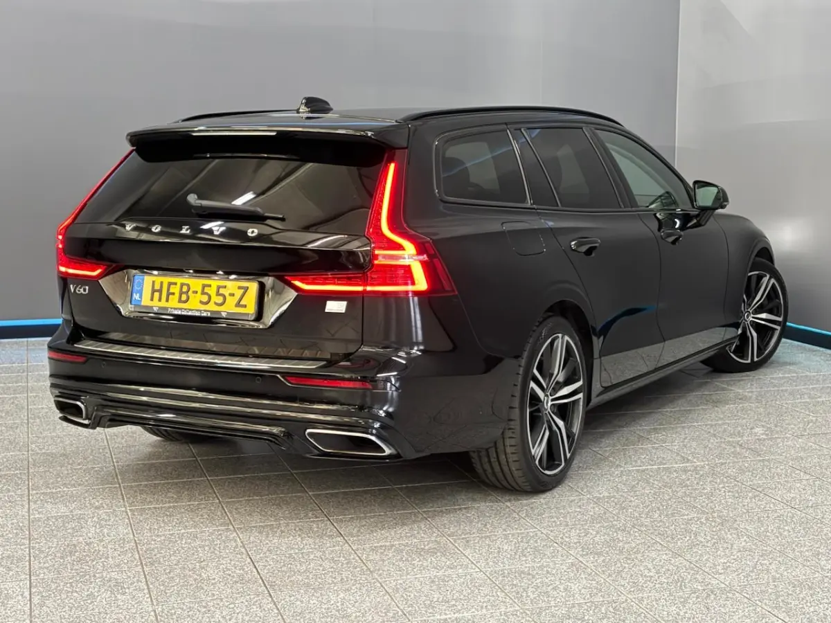 2.0 T8 Recharge AWD R-Design