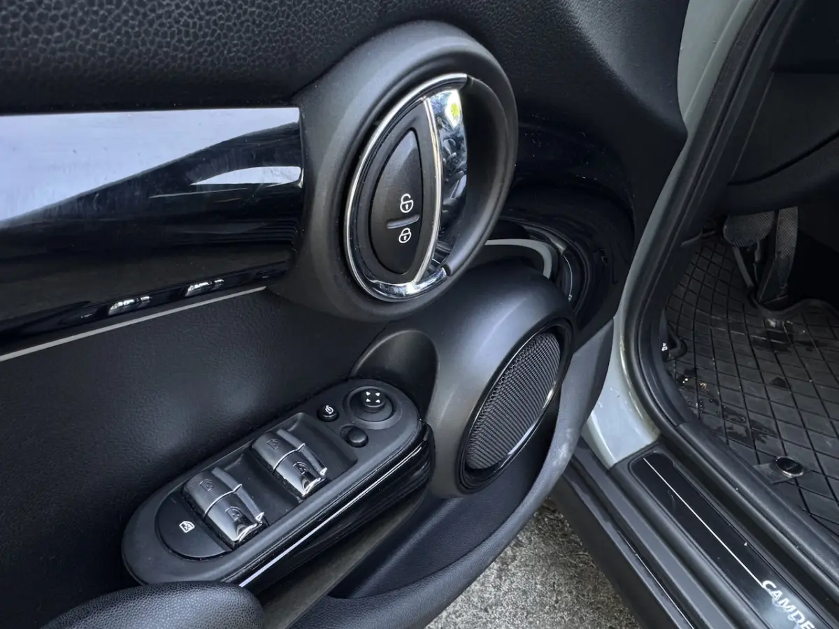 2.0 Cooper S Camden Panoramadak, Sfeer