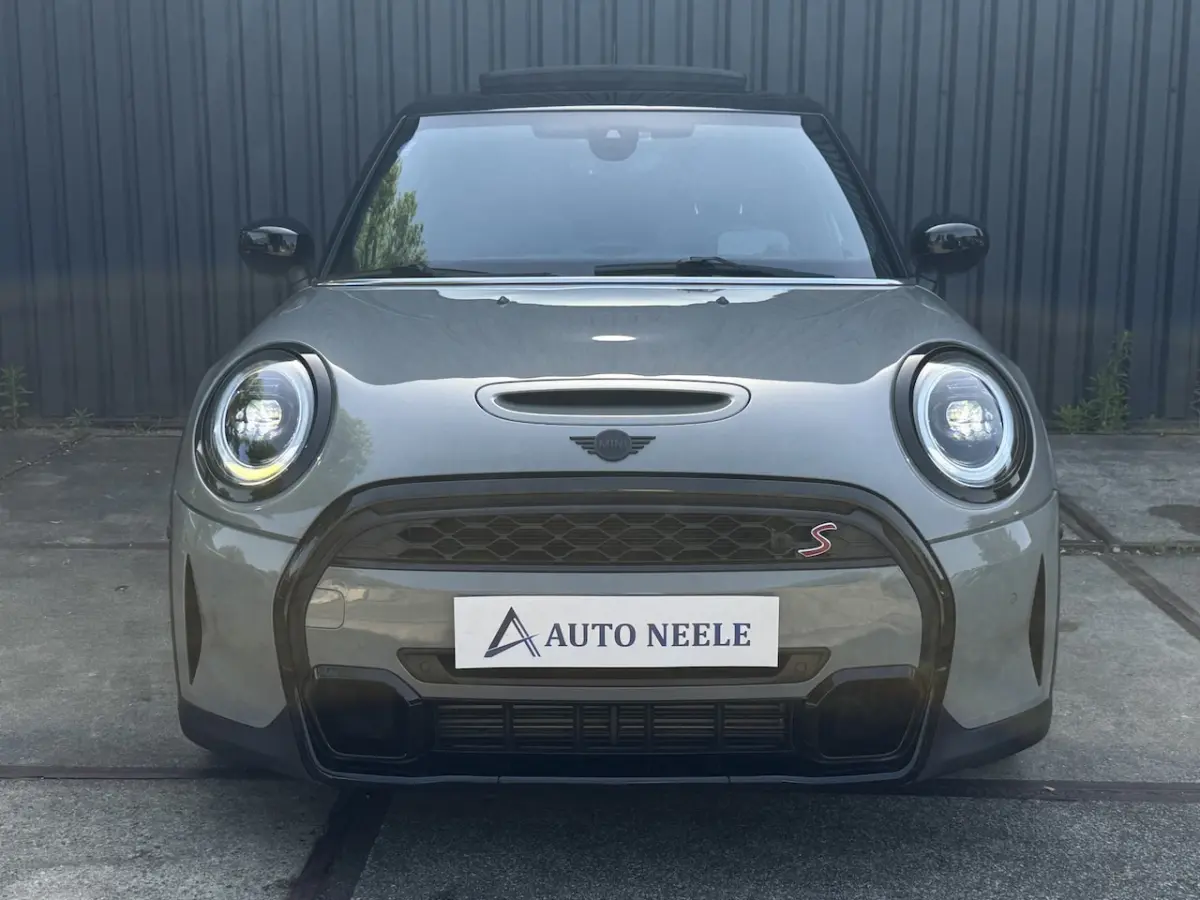 2.0 Cooper S Camden Panoramadak, Sfeer