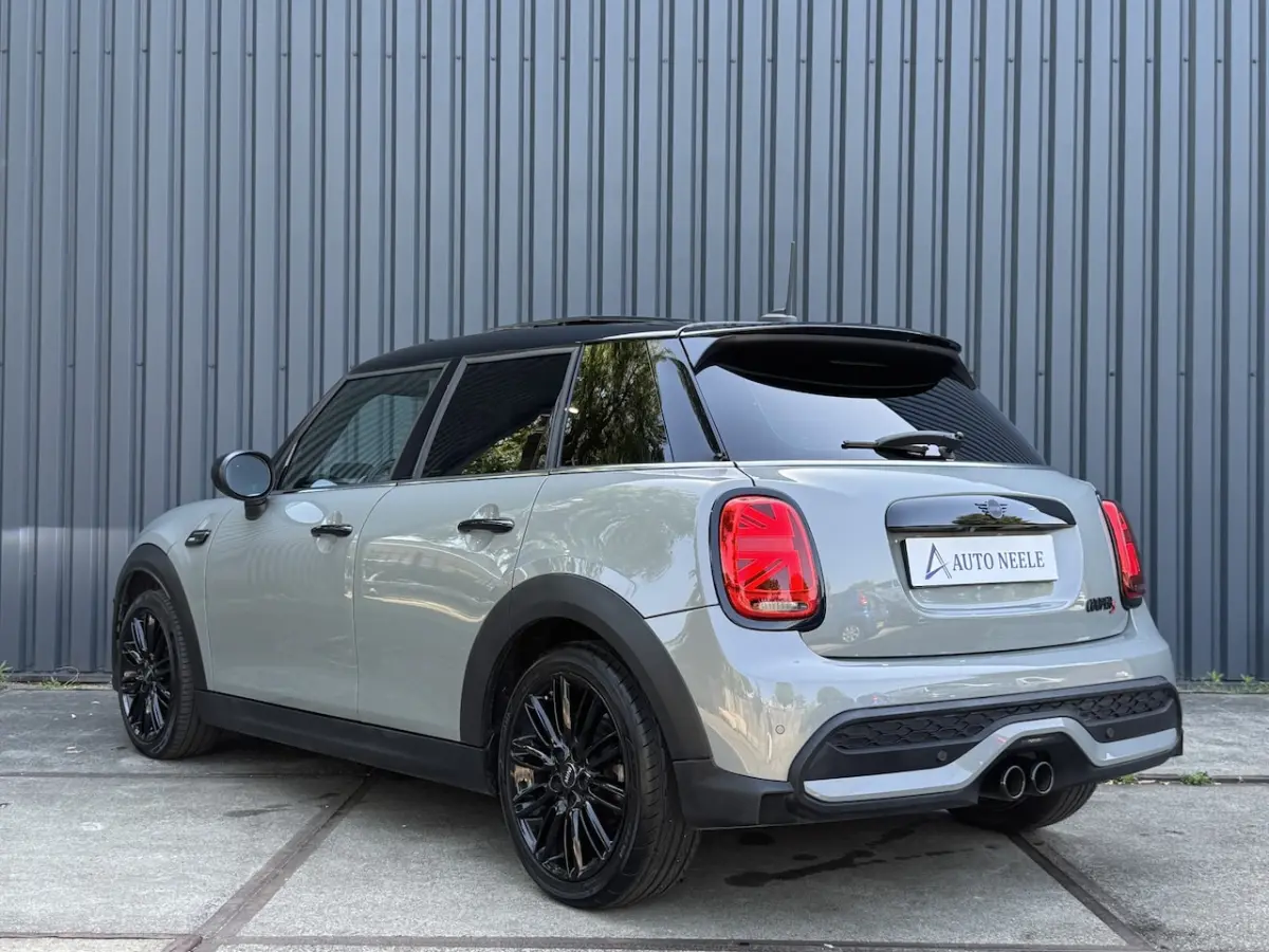 2.0 Cooper S Camden Panoramadak, Sfeer