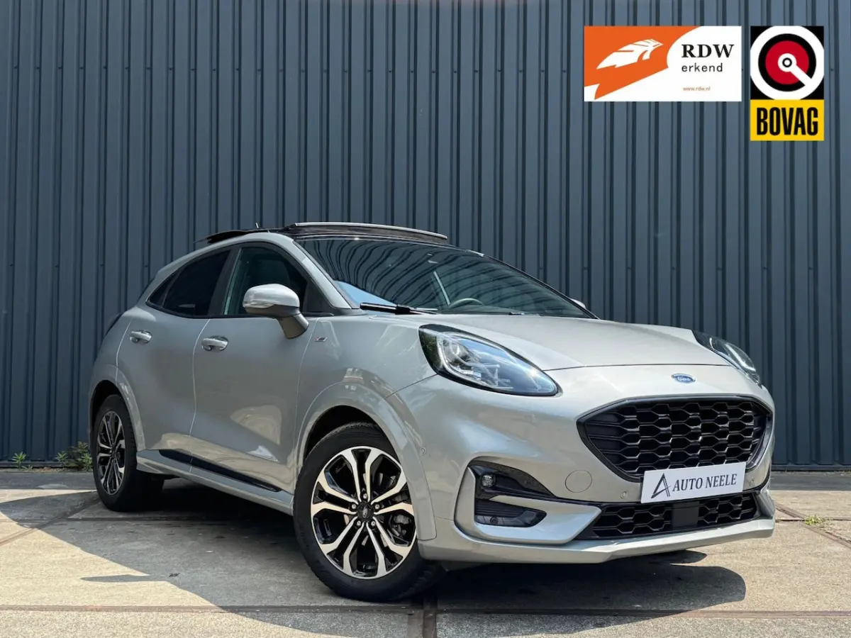 1.0 EcoBoost Hybrid ST-Line X Panoramadak, Camera, ACC