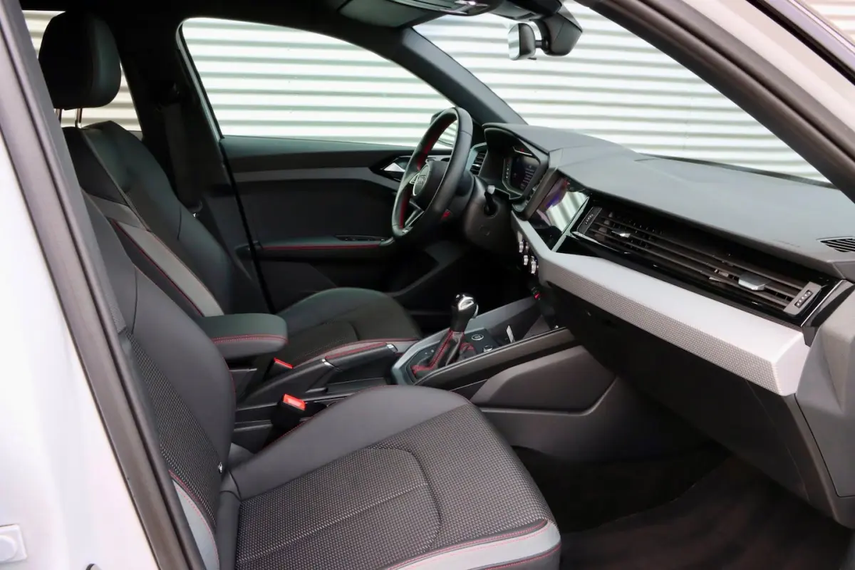 25 TFSI S edition | S LINE | CARPLAY | 1E EIGENAAR | CAMERA | STOELVERW