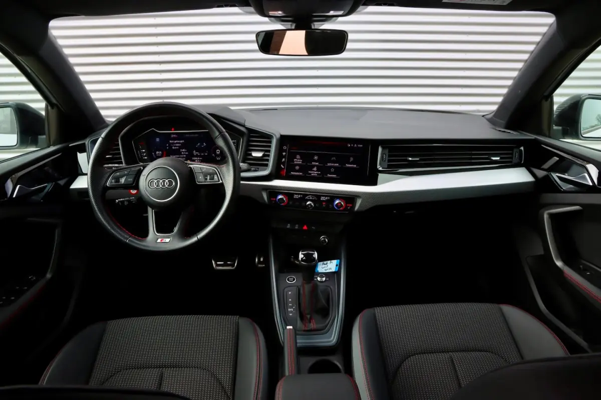 25 TFSI S edition | S LINE | CARPLAY | 1E EIGENAAR | CAMERA | STOELVERW