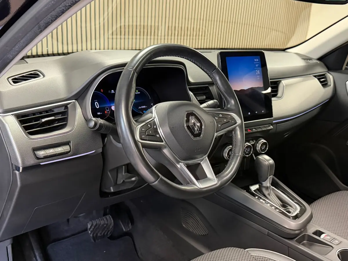 1.6 E-Tech Hybrid 145 Intense PANORAMADAK CAMERA CRUISE KEYLESS-GO LANE-ASSIST USB AUX