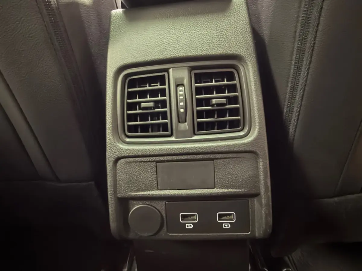 1.6 E-Tech Hybrid 145 Intense PANORAMADAK CAMERA CRUISE KEYLESS-GO LANE-ASSIST USB AUX