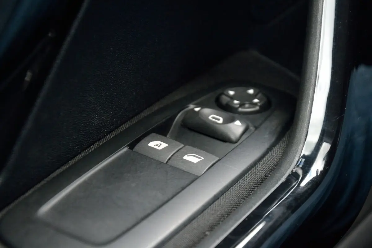 1.2 PureTech Blue Lion | Navigatie | Cruise Control | Airco