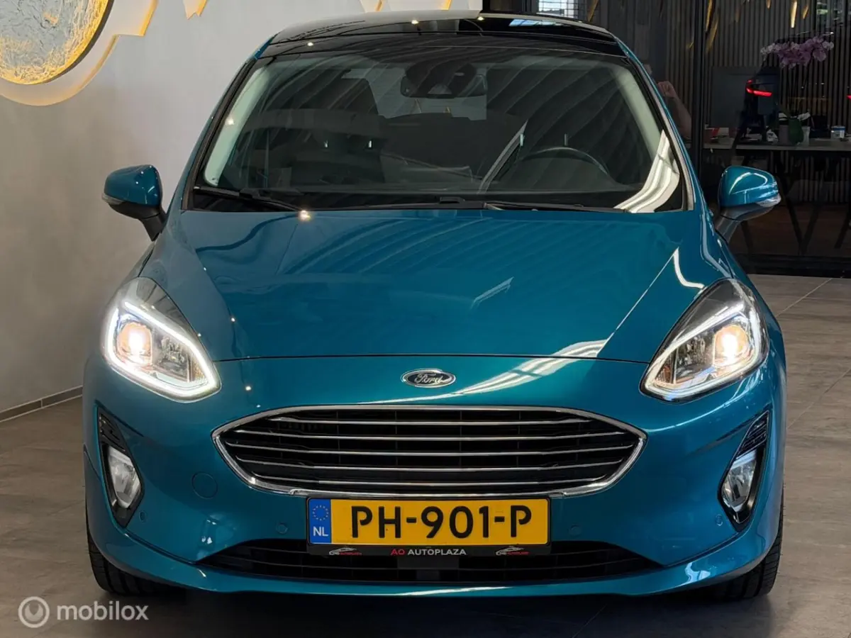 1.0 EcoBoost Titanium Panorama/Keyless/Carplay/Camera