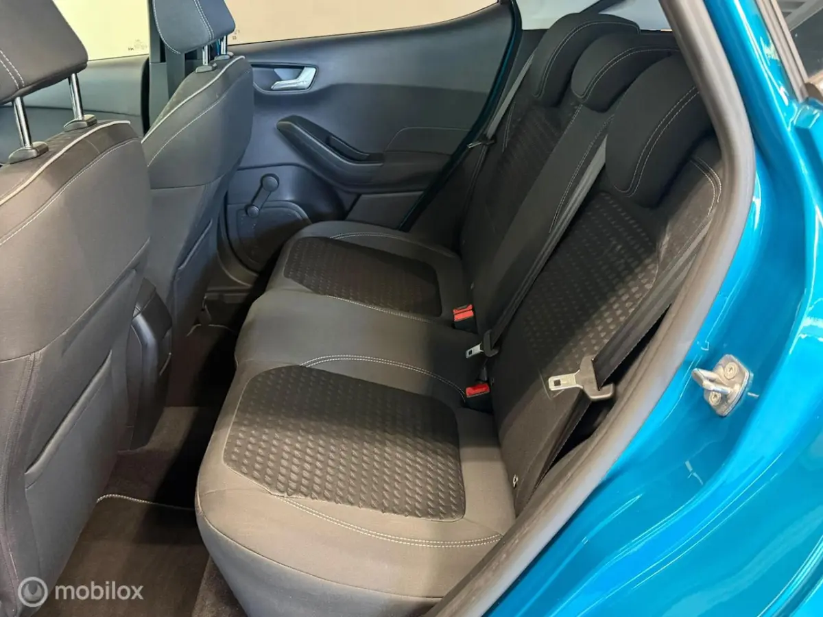 1.0 EcoBoost Titanium Panorama/Keyless/Carplay/Camera