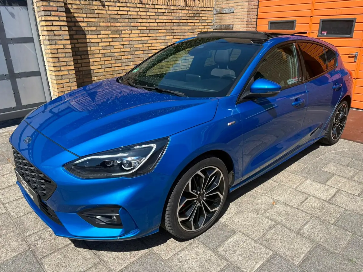 1.0 EcoBoost Hybrid ST Line X Business