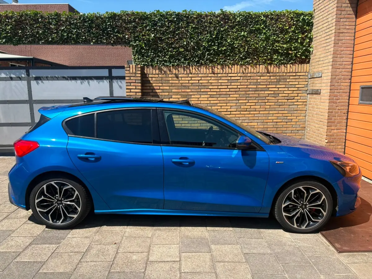 1.0 EcoBoost Hybrid ST Line X Business