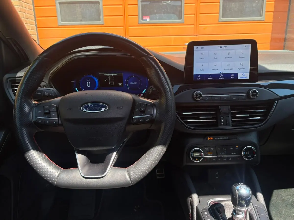 1.0 EcoBoost Hybrid ST Line X Business
