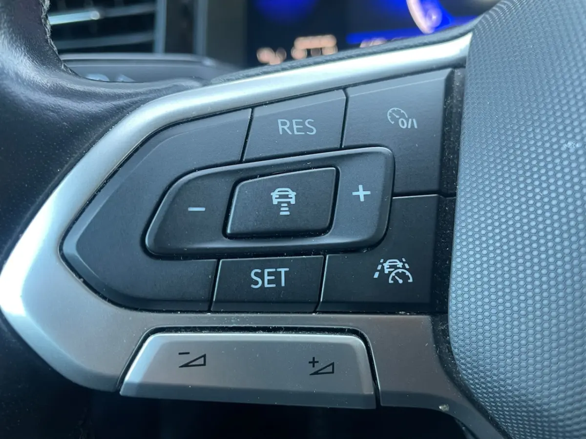 1.0 TSI Life Virtual|Camera