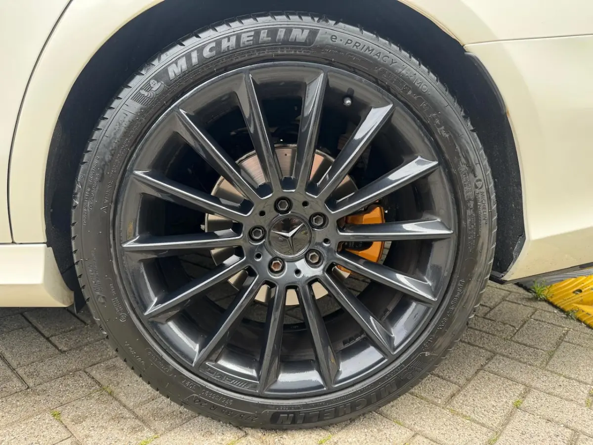 200 AMG-style [ Sfeerverlichting | Pano | Burmester | StoelVW | Achteruitrijcamera]