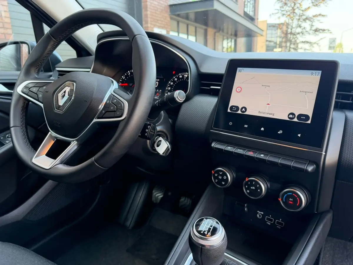 1.0 TCe / Navigatie / Apple CarPlay - Android / 1e Eigenaar / ALL-Season banden / Cruise C