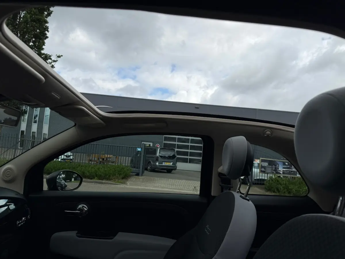 1.2 Young Cabrio Softtop / Navigatie / 1e Eigenaar / 4-Cilinders / Cruise Control / NED-Fi