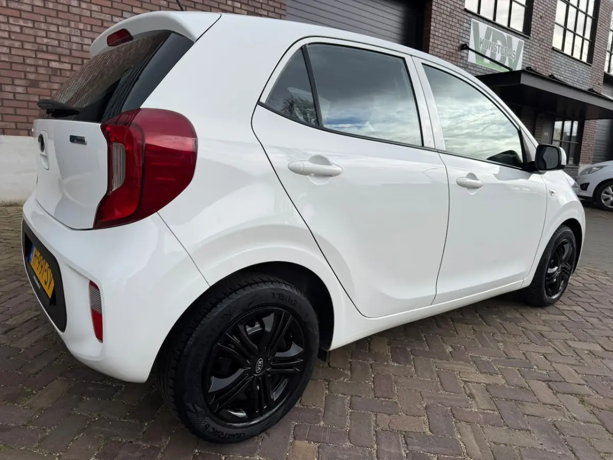 1.0 CVVT ComfortLine / ALL-Season / Airco / DAB / 1e Eigenaar / NED-Picanto / Nieuwe APK +