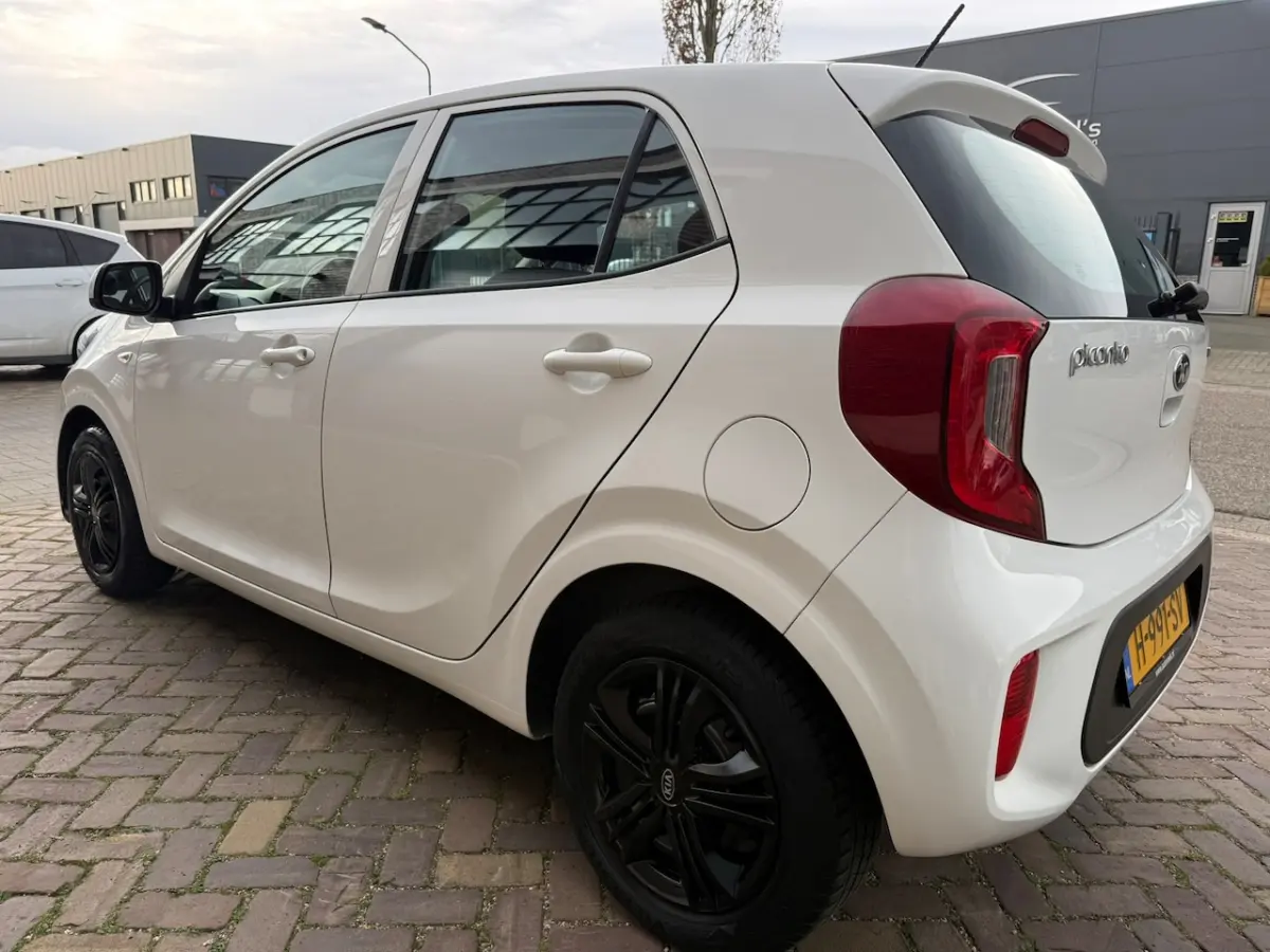 1.0 CVVT ComfortLine / ALL-Season / Airco / DAB / 1e Eigenaar / NED-Picanto / Nieuwe APK +