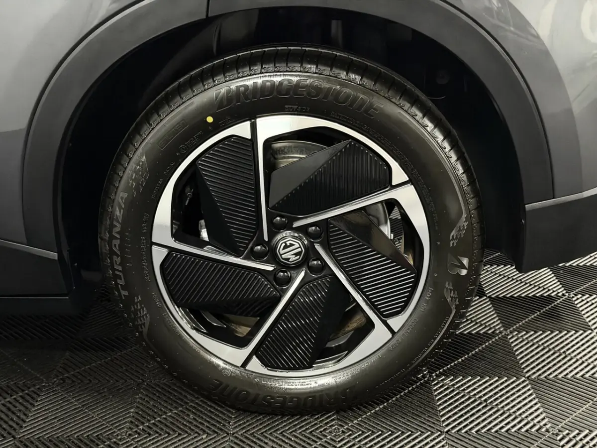 Luxury 64 kWh Nieuw 360 Camera, Navi, Rijstrook correctie, Stoelverwarming, Elektrische ac