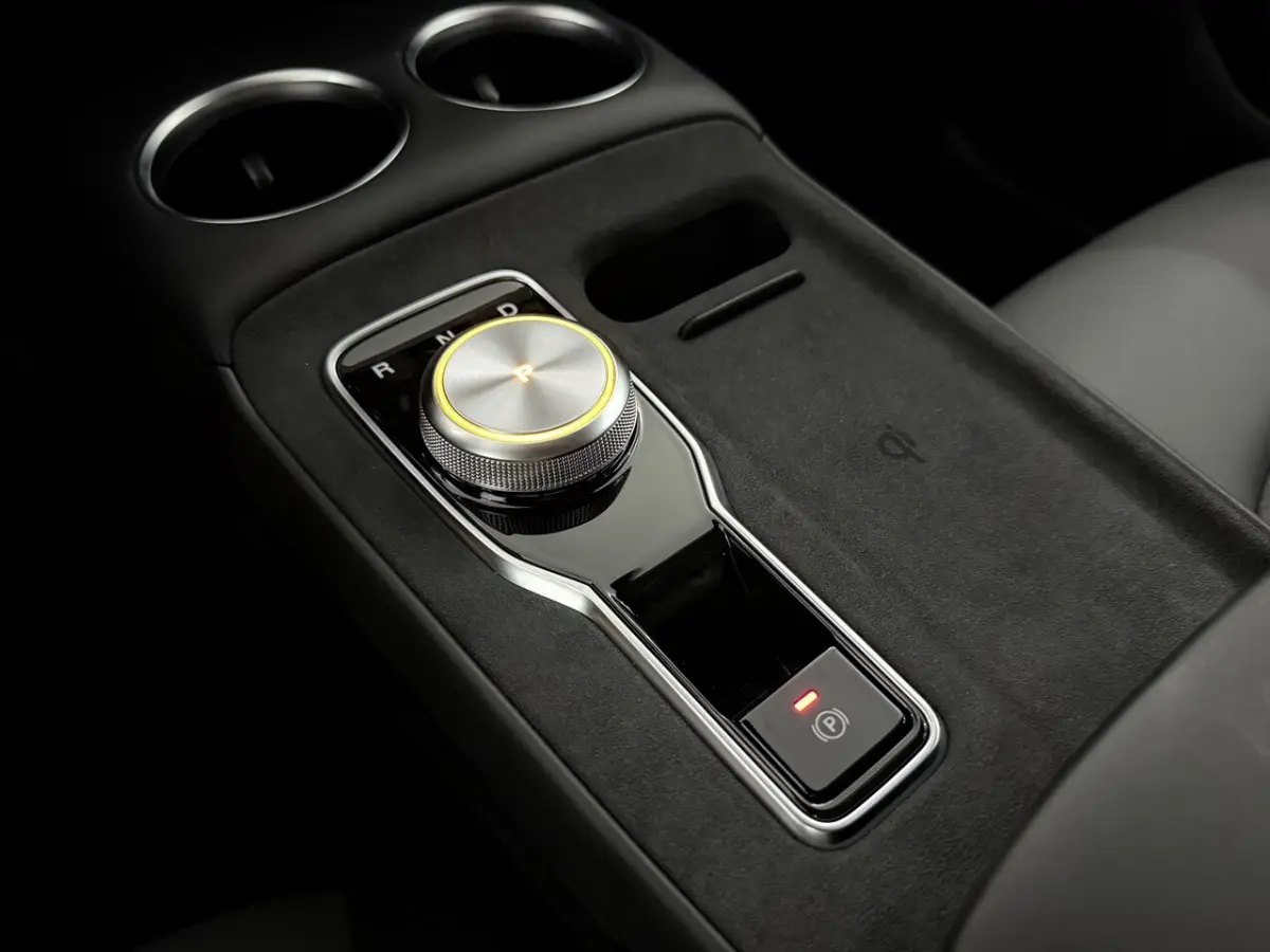 Luxury 64 kWh Nieuw 360 Camera, Navi, Rijstrook correctie, Stoelverwarming, Elektrische ac
