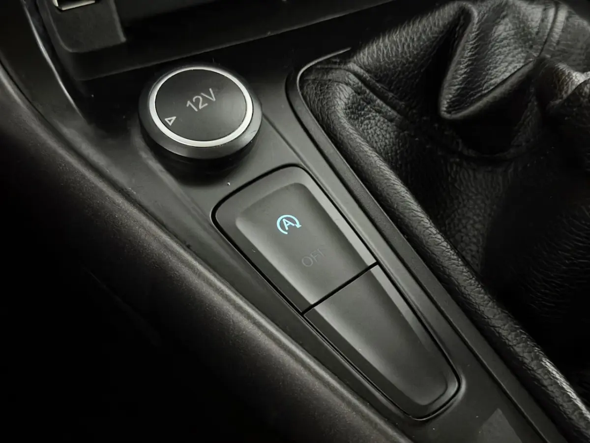 1.0 Trend Edition Apple carplay, Parkeersensoren, Navi, Cruise control, A start stop, Airc