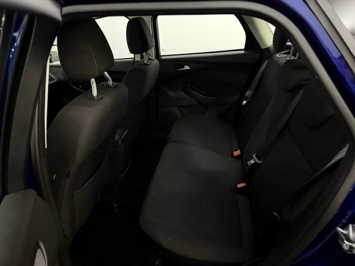 1.0 Trend Edition Apple carplay, Parkeersensoren, Navi, Cruise control, A start stop, Airc