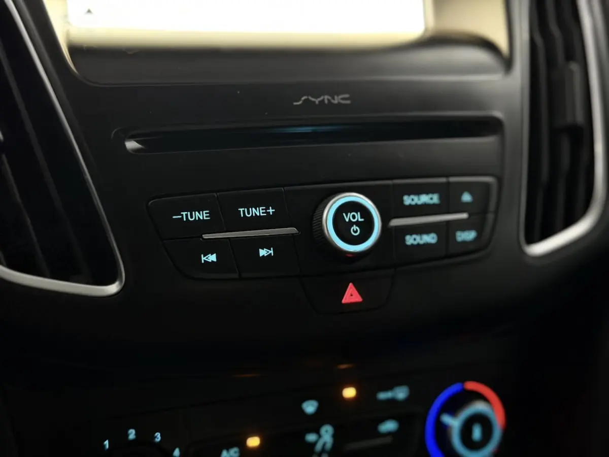 1.0 Trend Edition Apple carplay, Parkeersensoren, Navi, Cruise control, A start stop, Airc