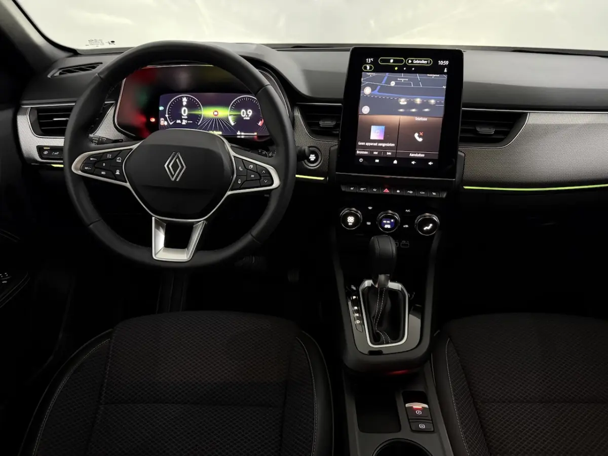 1.6 E-Tech full hybrid 145 techno 360 Camera, Navi, Virtual desk, Keyless start, Winterpak