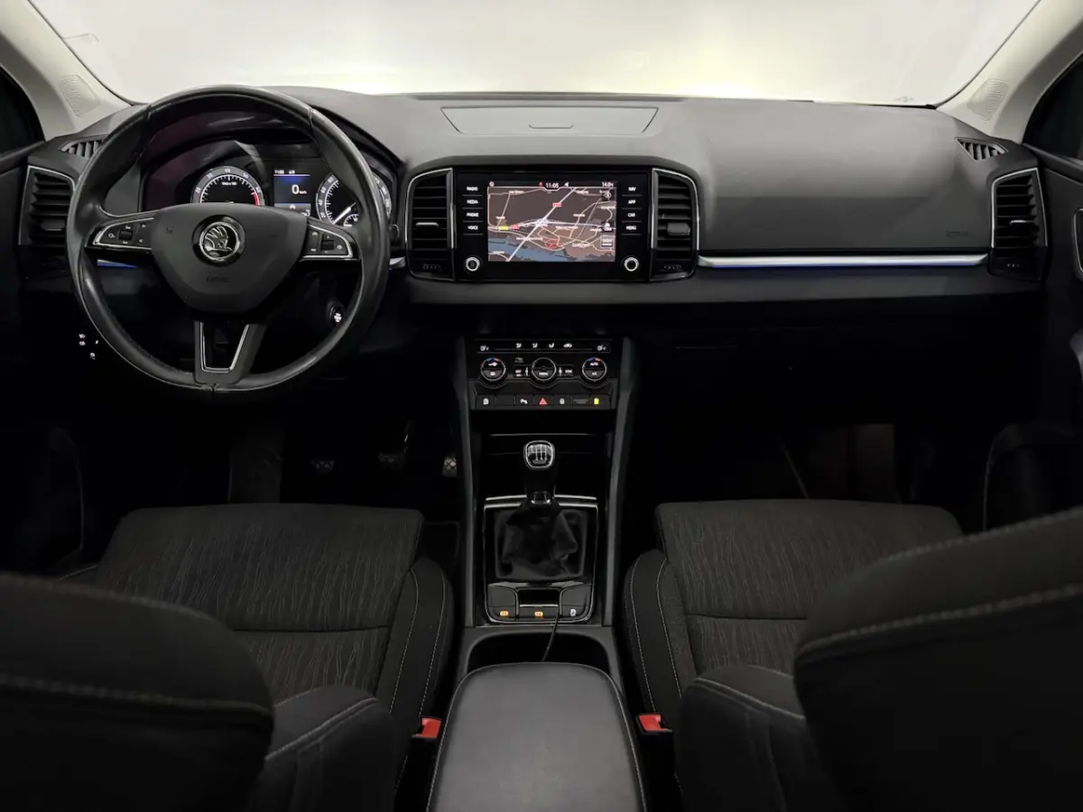 1.0 TSI Business Edition Panoramadak, Camera, Navi, Keyless start, Cruise control, A start