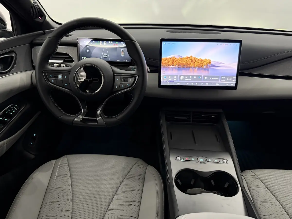 1.5 DM-i Boost PHEV Leder, Camera, Apple carplay, Keyless start, Cruise control, Elektrisc
