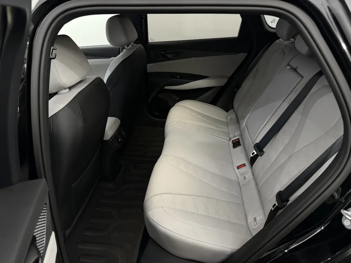 1.5 DM-i Boost PHEV Leder, Camera, Apple carplay, Keyless start, Cruise control, Elektrisc