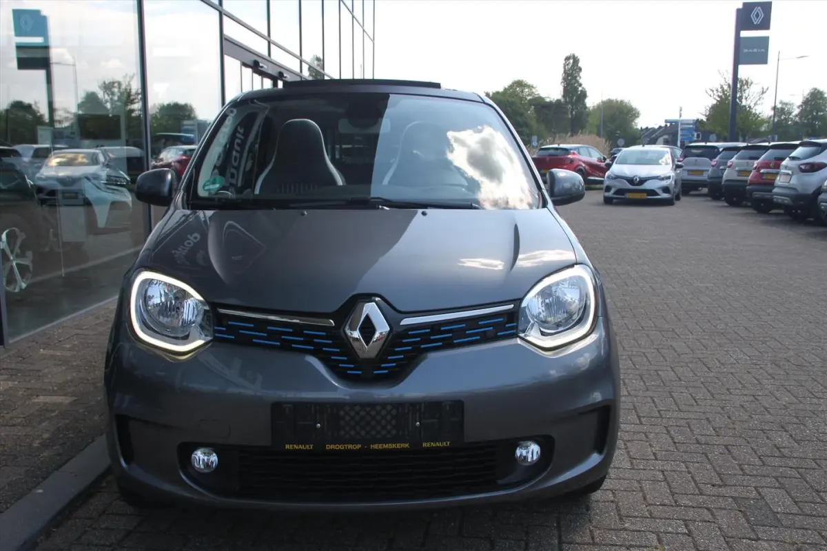 82PK-INTENS-CABRIO-69DKM-NAVI-CRUISE-BLUET-LMV-