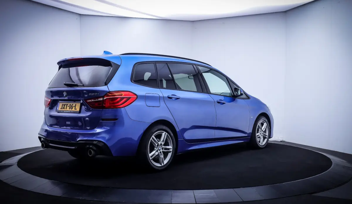 220iA 7p M-SPORT PANO | FULL LED | CAMERA | KEYLESS | STOELVERW | NAVI | PDC V+A | LMV