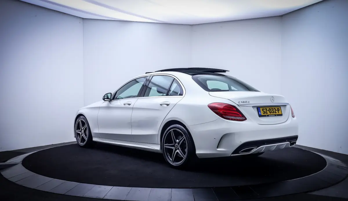 180CDI Aut. SPORT EDITION SCHUIFD. | FULL LED | AMG LINE | LEDER | CAMERA | NAVI | LMV