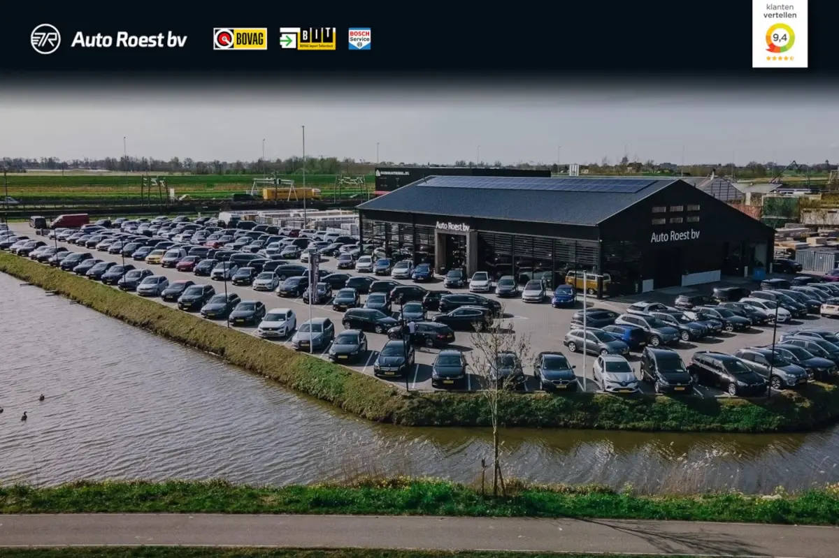 GTI 1.8 192PK NAVI | CARPLAY | STOELVERW | SFEERVERLICHTING | PDC V+A | SPORTSTOELEN | LMV