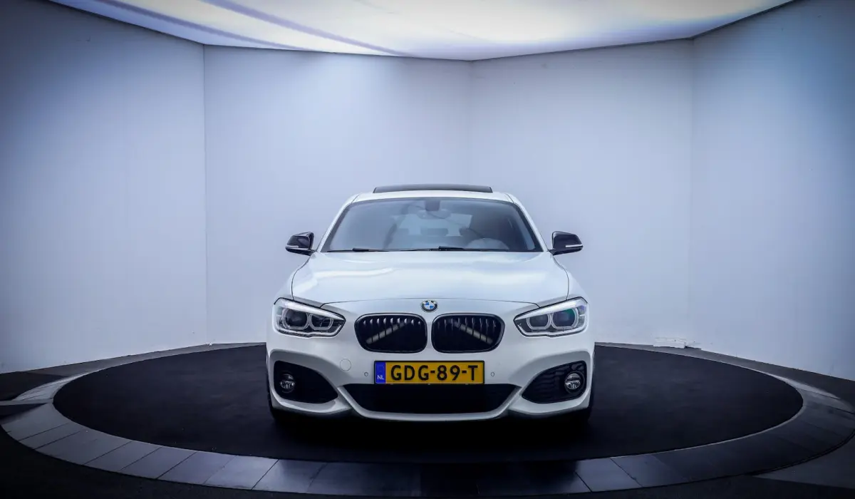 125iA High Executive SCHUIFDAK | FULL LED | NAVI | STOELVERW | CLIMA | CRUISE | LMV