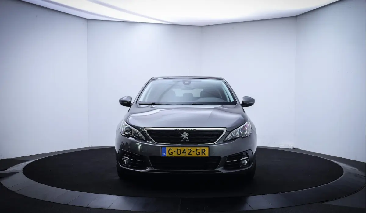 1.2T EXECUTIVE Advantage PANO | LEDER | CARPLAY | NAVI | DAB | CRUISE | PDC V+A | LMV