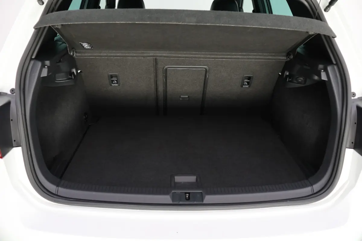 2.0 TSI R 4Motion PANO | XENON | LEDER | STOELVERW | CAMERA | NAVI | APP CONNECT | LMV