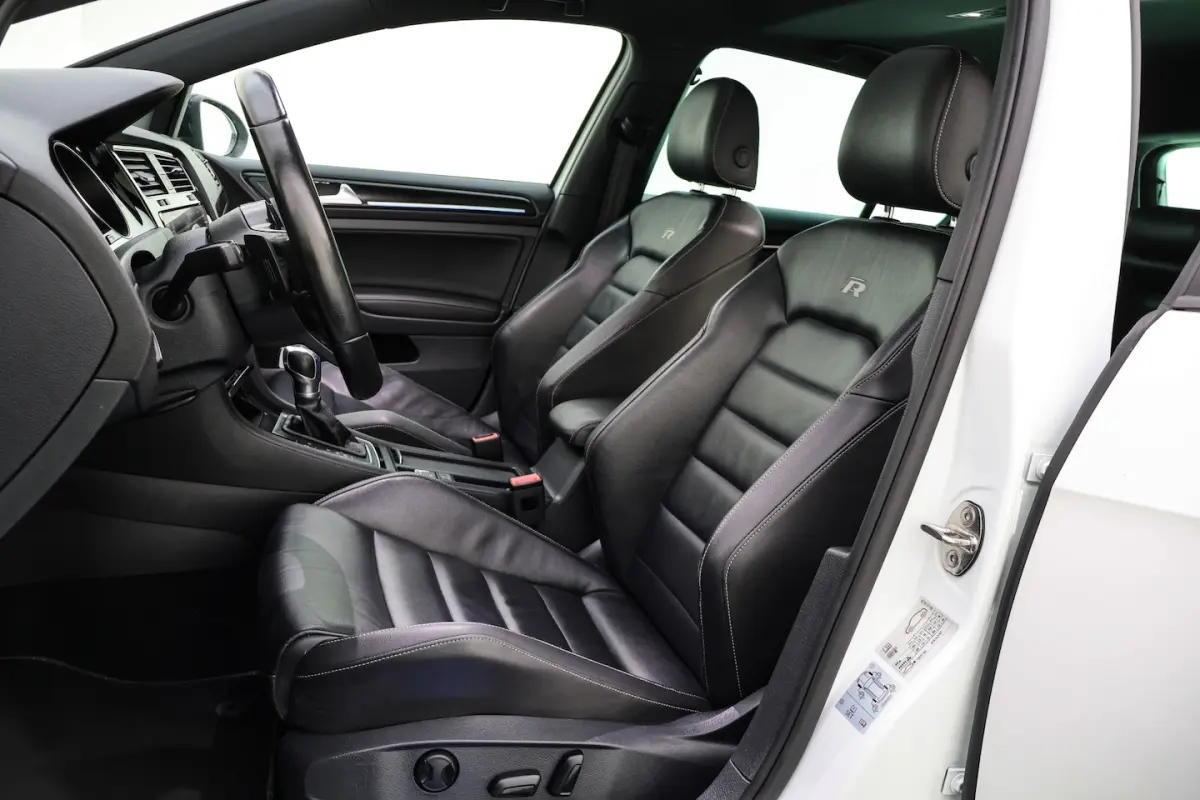 2.0 TSI R 4Motion PANO | XENON | LEDER | STOELVERW | CAMERA | NAVI | APP CONNECT | LMV