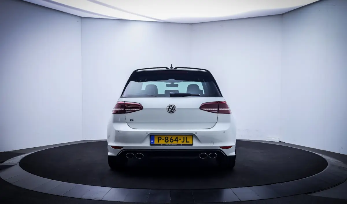 2.0 TSI R 4Motion PANO | XENON | LEDER | STOELVERW | CAMERA | NAVI | APP CONNECT | LMV