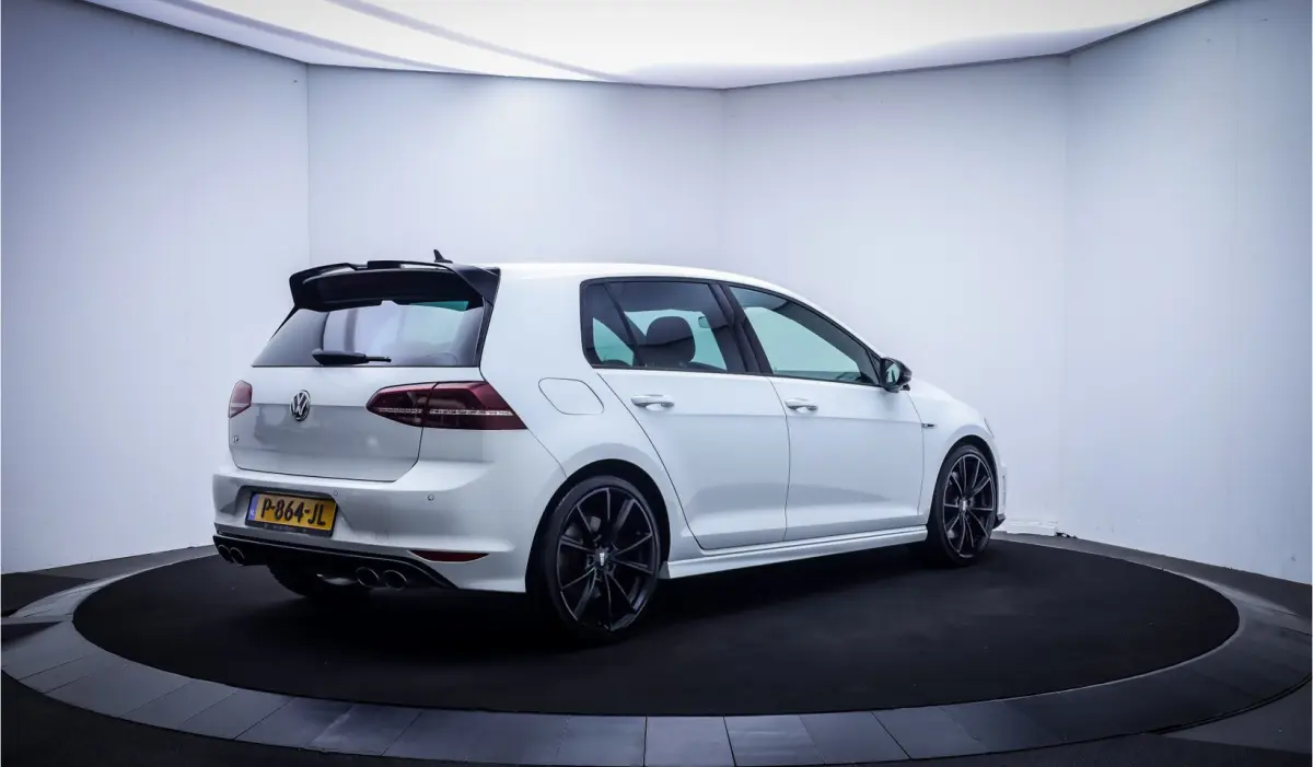 2.0 TSI R 4Motion PANO | XENON | LEDER | STOELVERW | CAMERA | NAVI | APP CONNECT | LMV