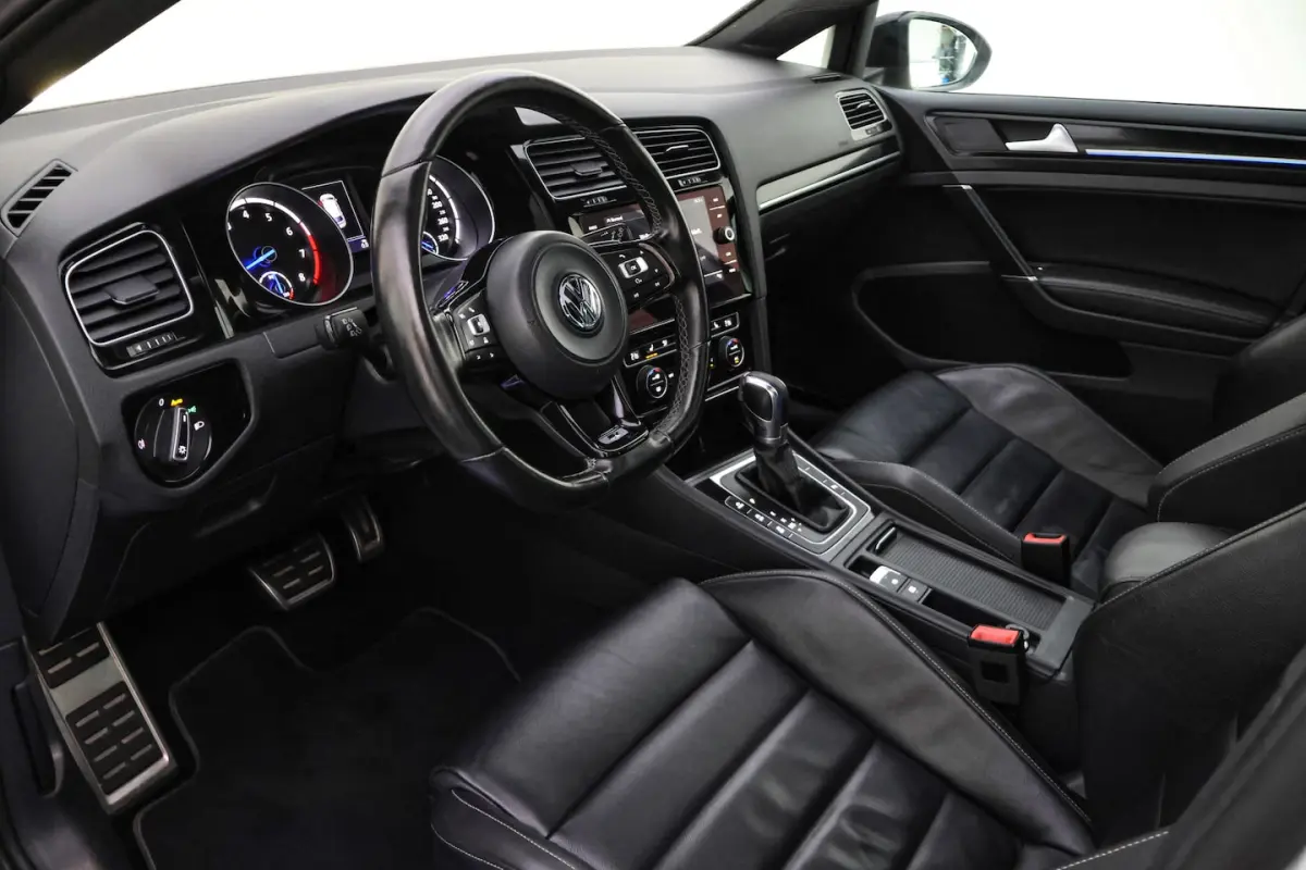 2.0 TSI R 4Motion PANO | XENON | LEDER | STOELVERW | CAMERA | NAVI | APP CONNECT | LMV