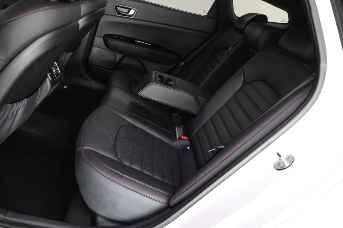 2.0T-GDi 245Pk GT EXCLUSIVE LEDER | ZITCLIMA | STUURVERW. | CARPLAY | ANDROID | ACC | MEMO