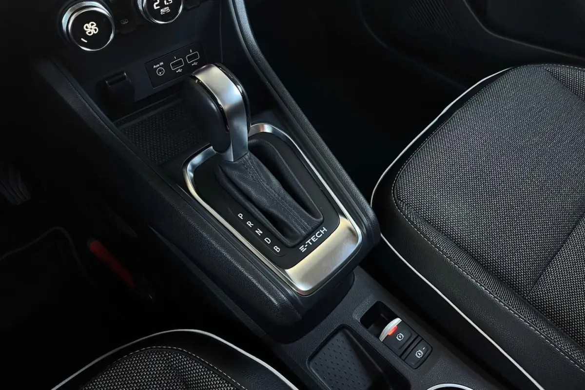 1.6 E-Tech Hybrid 145 Intens | CAMERA | CRUISE | DAB |