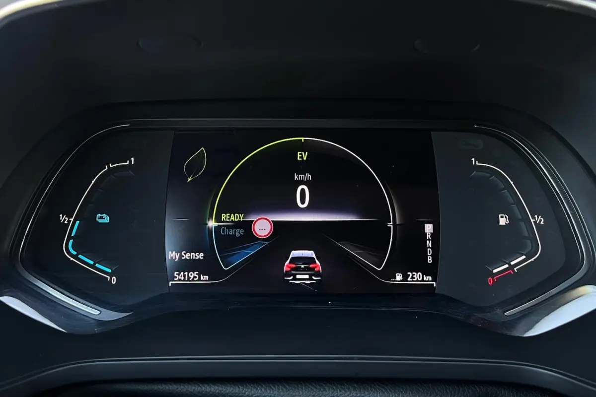 1.6 E-Tech Hybrid 145 Intens | CAMERA | CRUISE | DAB |