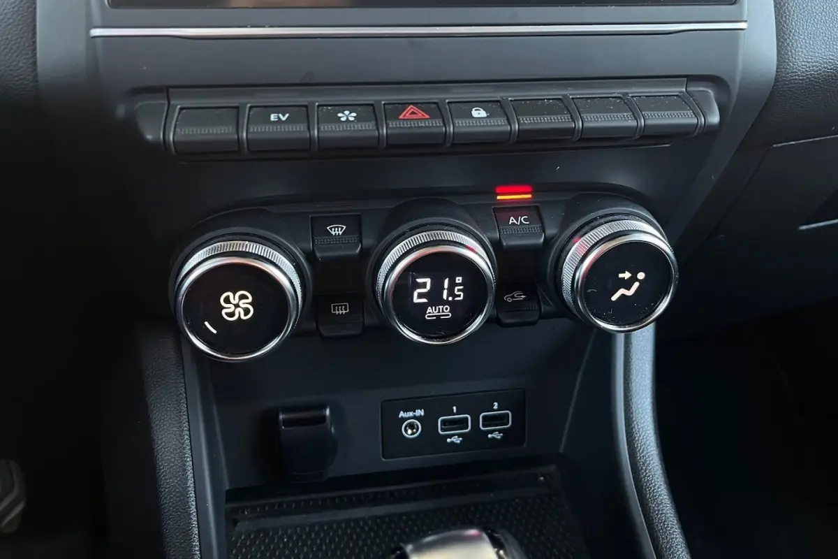 1.6 E-Tech Hybrid 145 Intens | CAMERA | CRUISE | DAB |