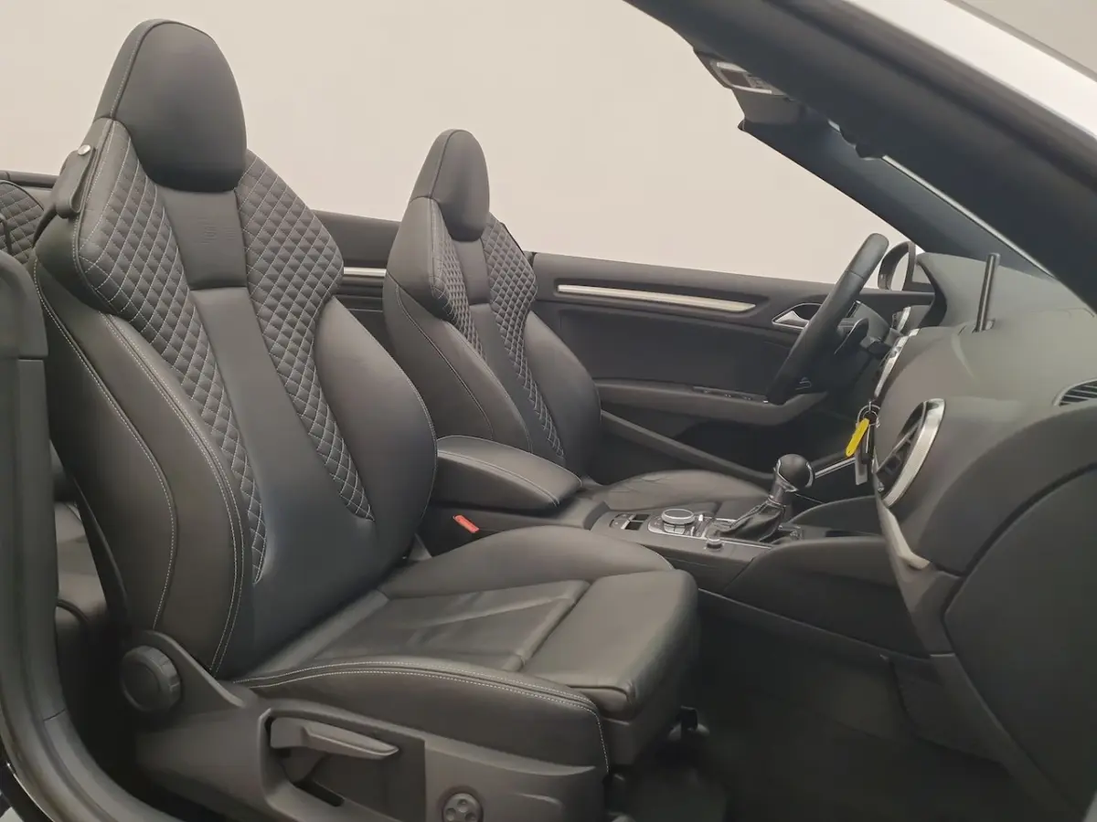 S3 2.0 TFSI 301pk quattro RS-Zetels